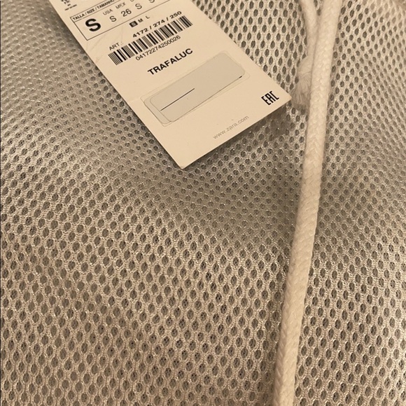 2 for $50 NEW with tags Zara Sport New Mesh Hoodie - Picture 4 of 4